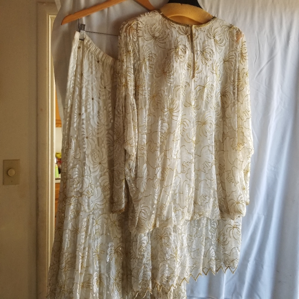 Two piece skirt and top set only worn twice